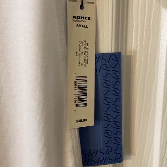 Vera Wang T-shirt brand new with tags - Picture 3 of 8